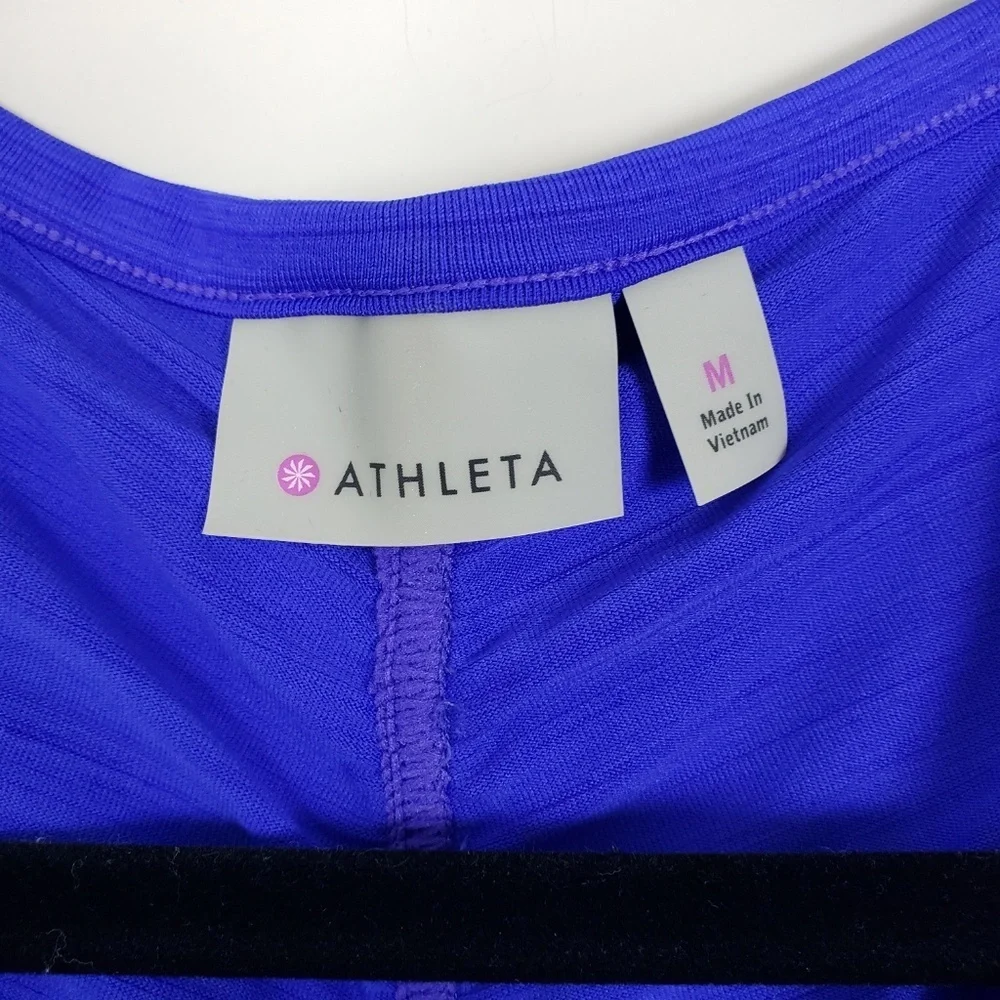 Athleta sleeveless, back ruching, front zipper top